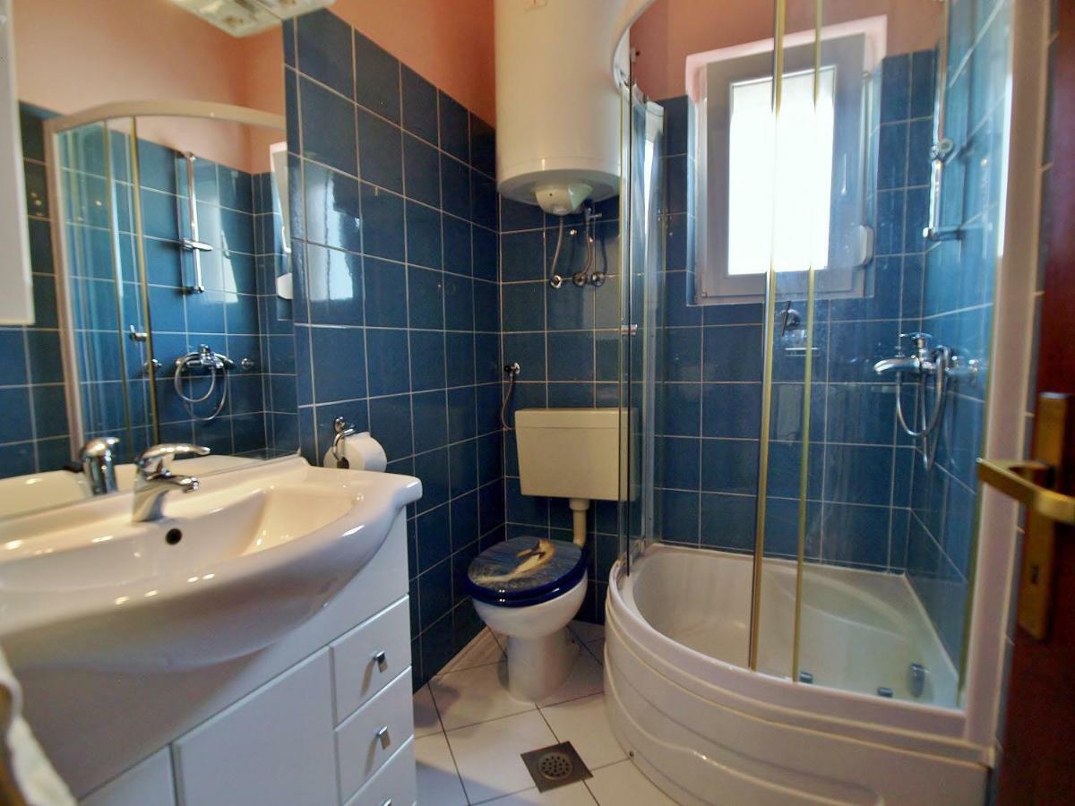 Apartments Bosiljka Rab Town Ngoại thất bức ảnh